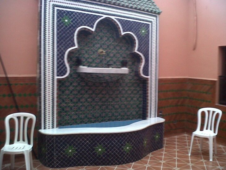 Fontaine résidence de la cousine.